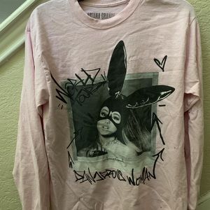 Ariana Grande Dangerous Woman Tour shirt